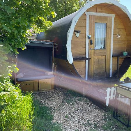 Schlaffass - Schlafen Im Holzfass Thallern Gumpoldskirchen Exterior foto